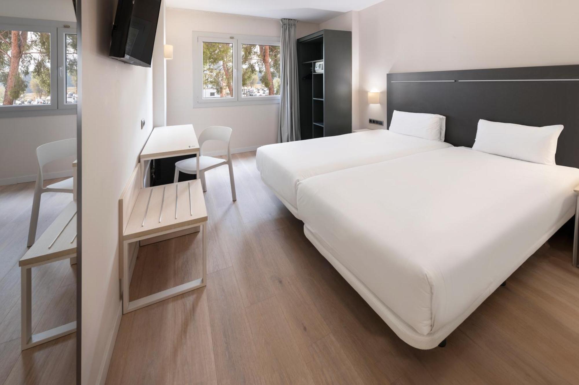 B&B Hotel Barcelona רובי מראה חיצוני תמונה