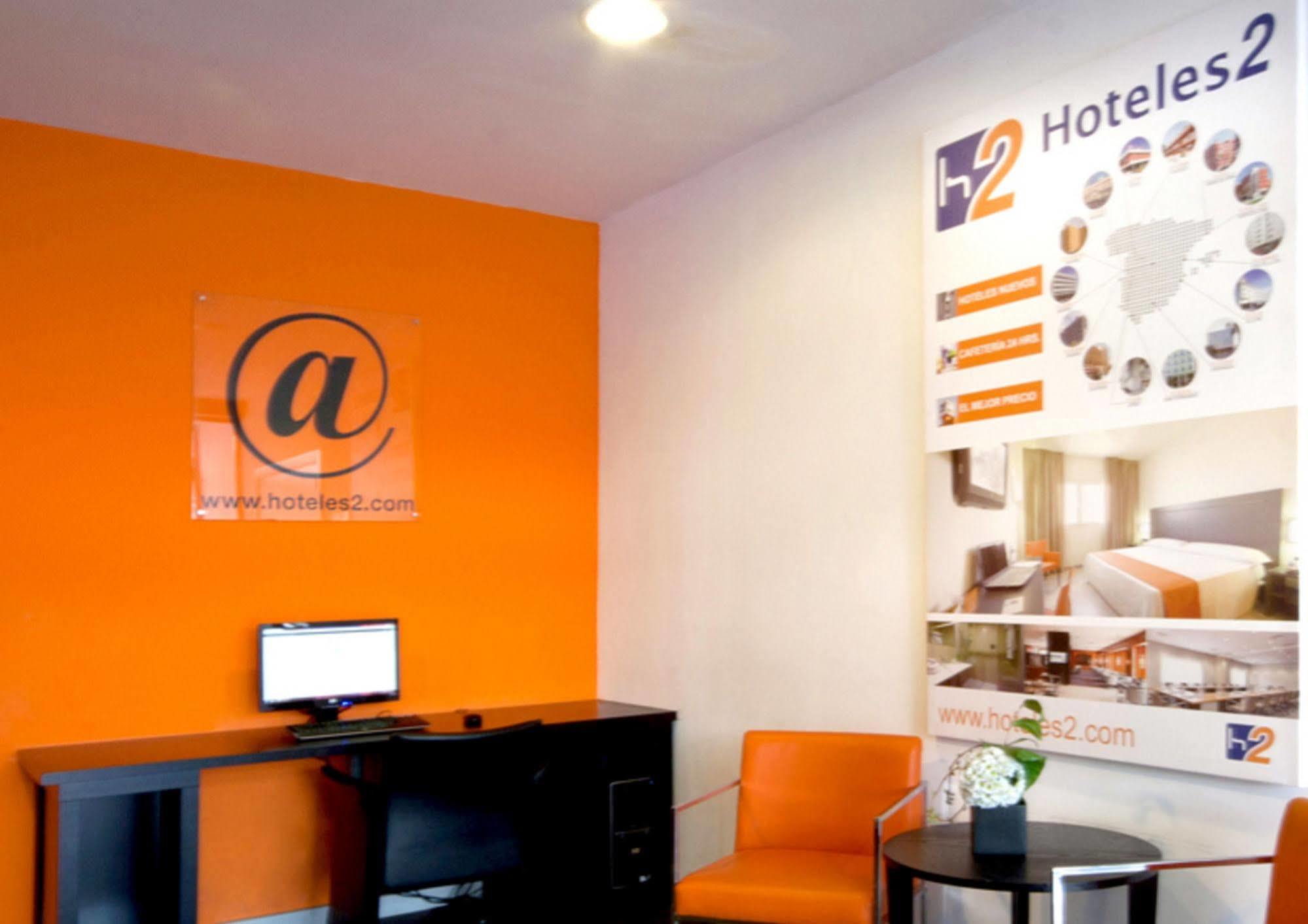 B&B Hotel Barcelona רובי מראה חיצוני תמונה