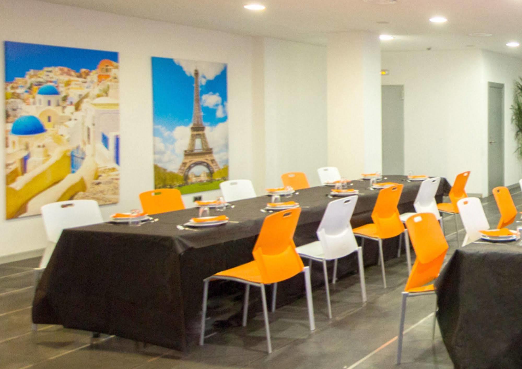 B&B Hotel Barcelona רובי מראה חיצוני תמונה