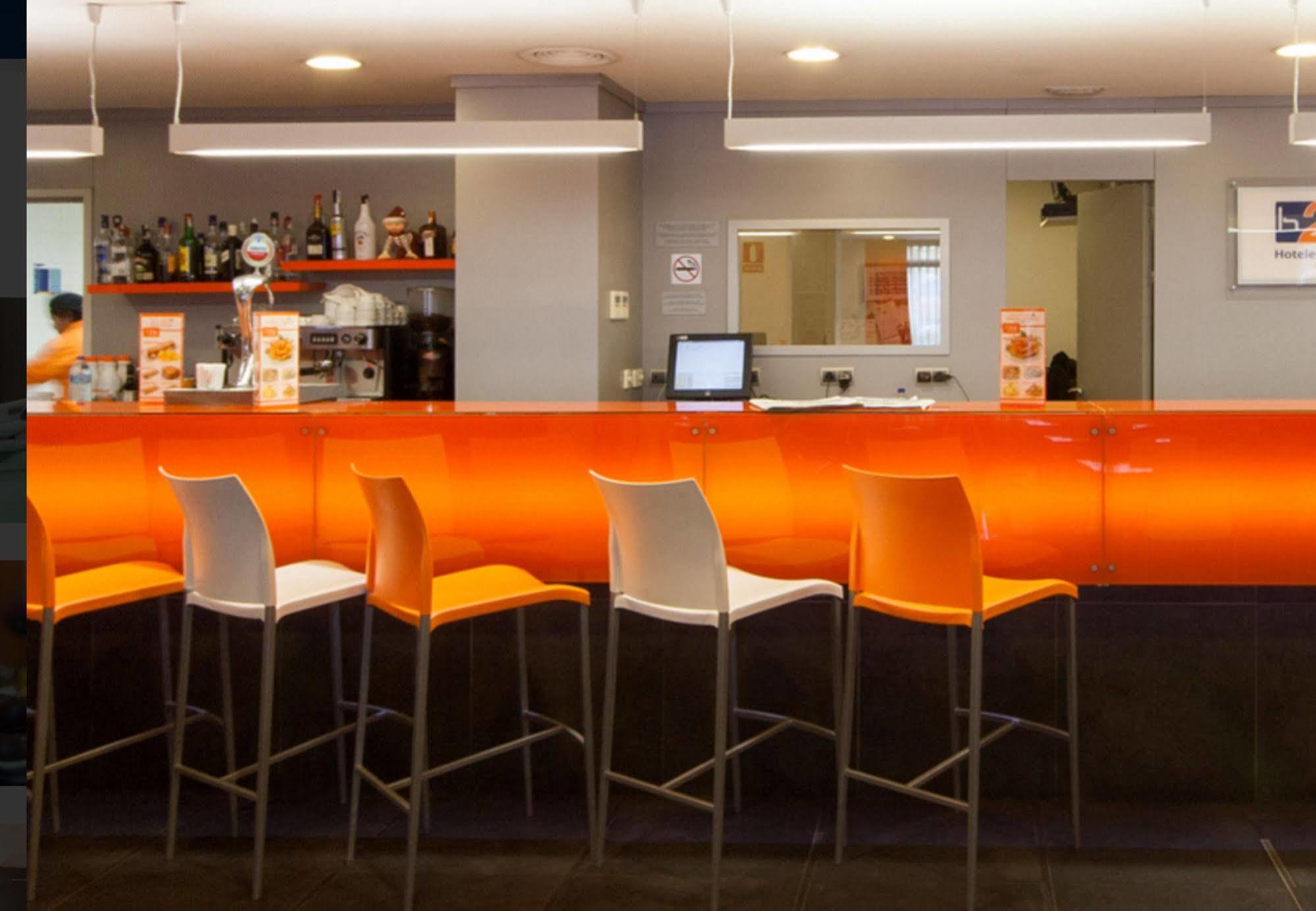 B&B Hotel Barcelona רובי מראה חיצוני תמונה