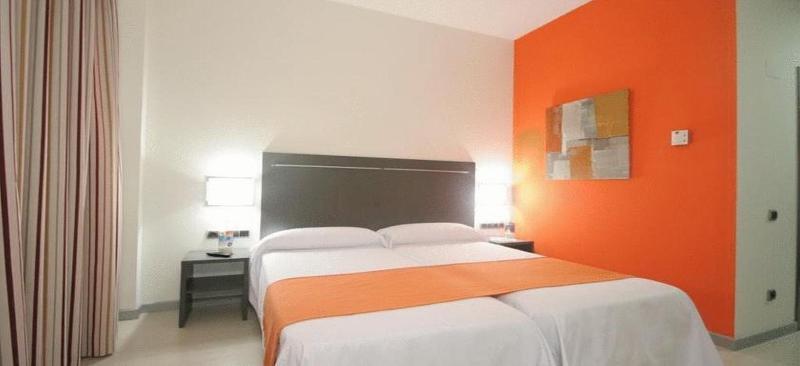 B&B Hotel Barcelona רובי מראה חיצוני תמונה