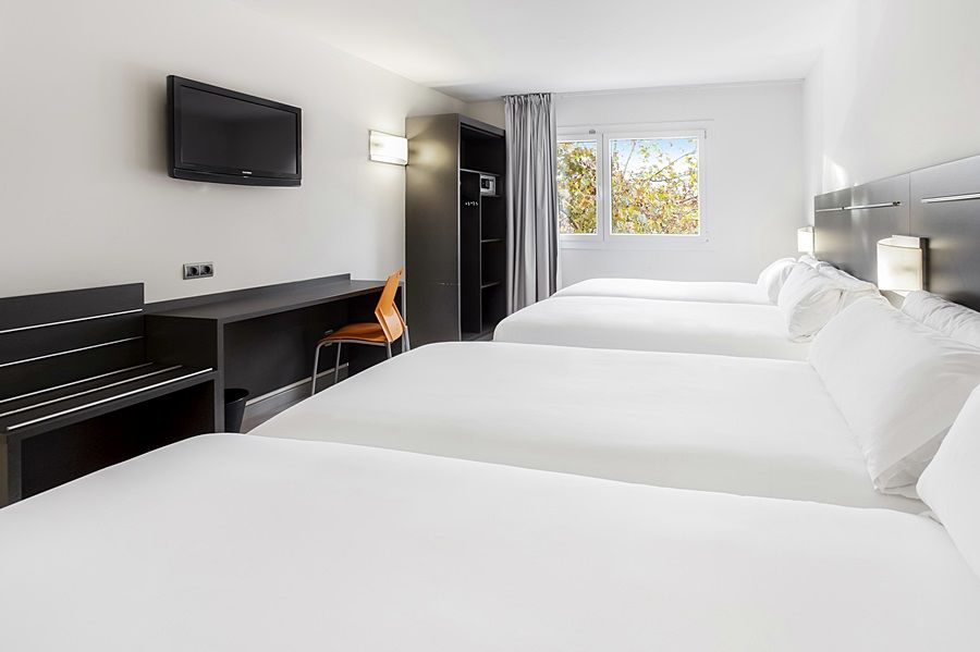 B&B Hotel Barcelona רובי מראה חיצוני תמונה