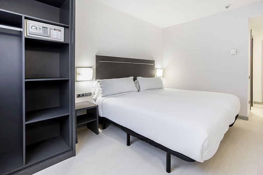 B&B Hotel Barcelona רובי מראה חיצוני תמונה