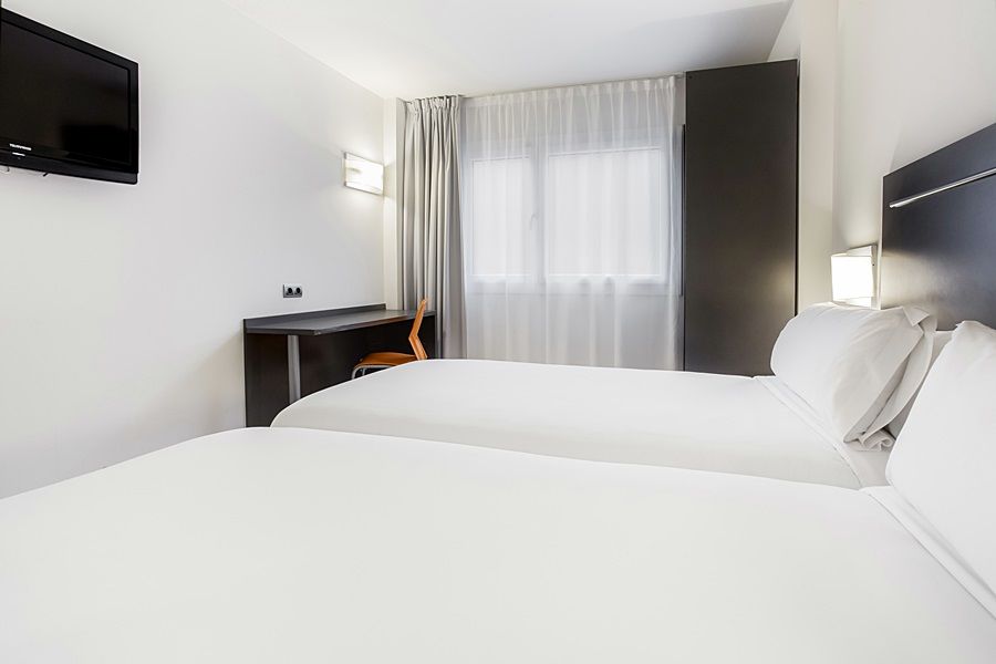 B&B Hotel Barcelona רובי מראה חיצוני תמונה