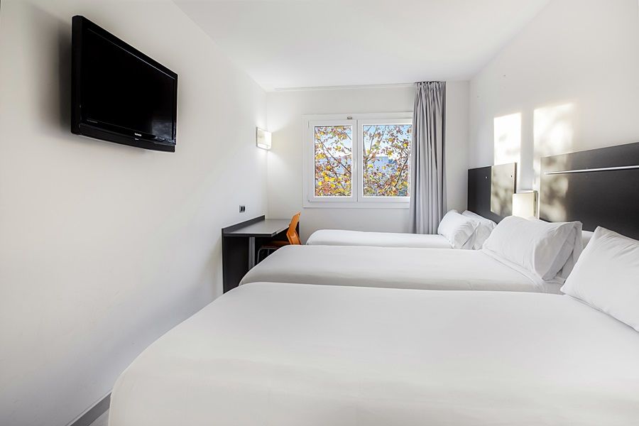 B&B Hotel Barcelona רובי מראה חיצוני תמונה